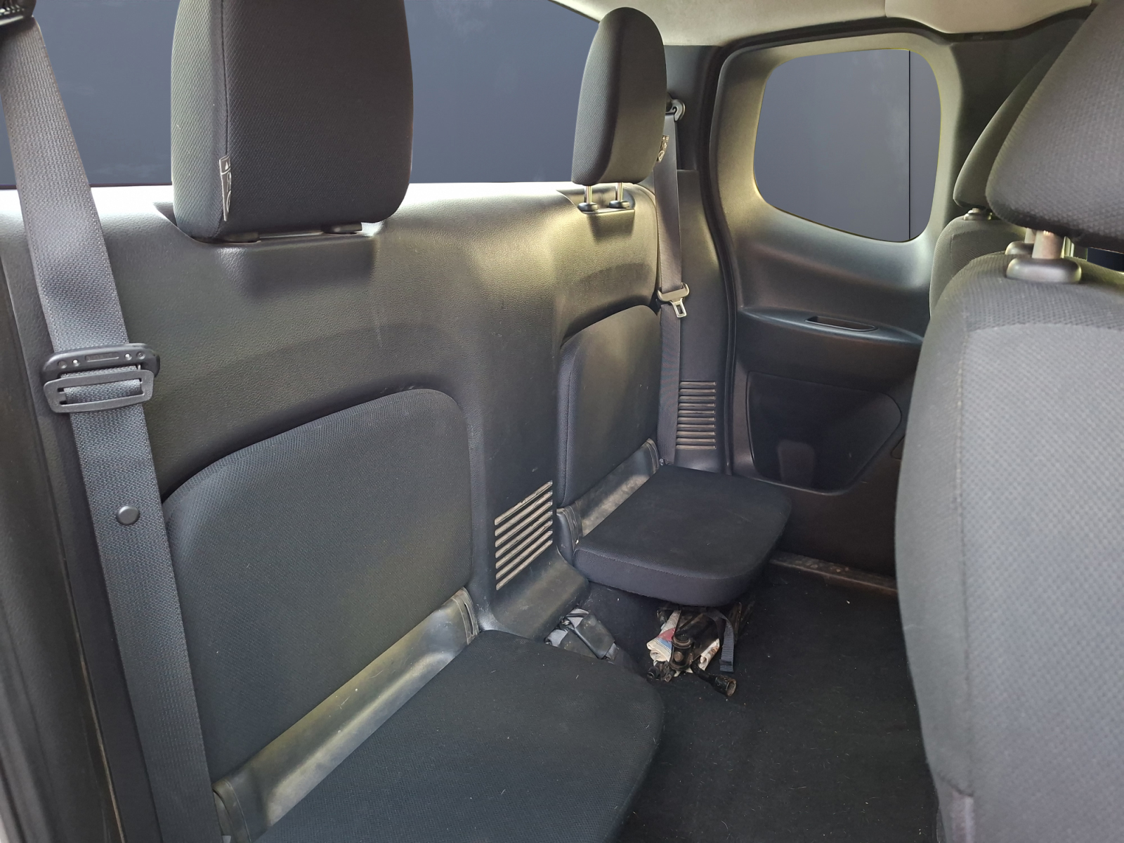 Nissan Np300 Navara 11