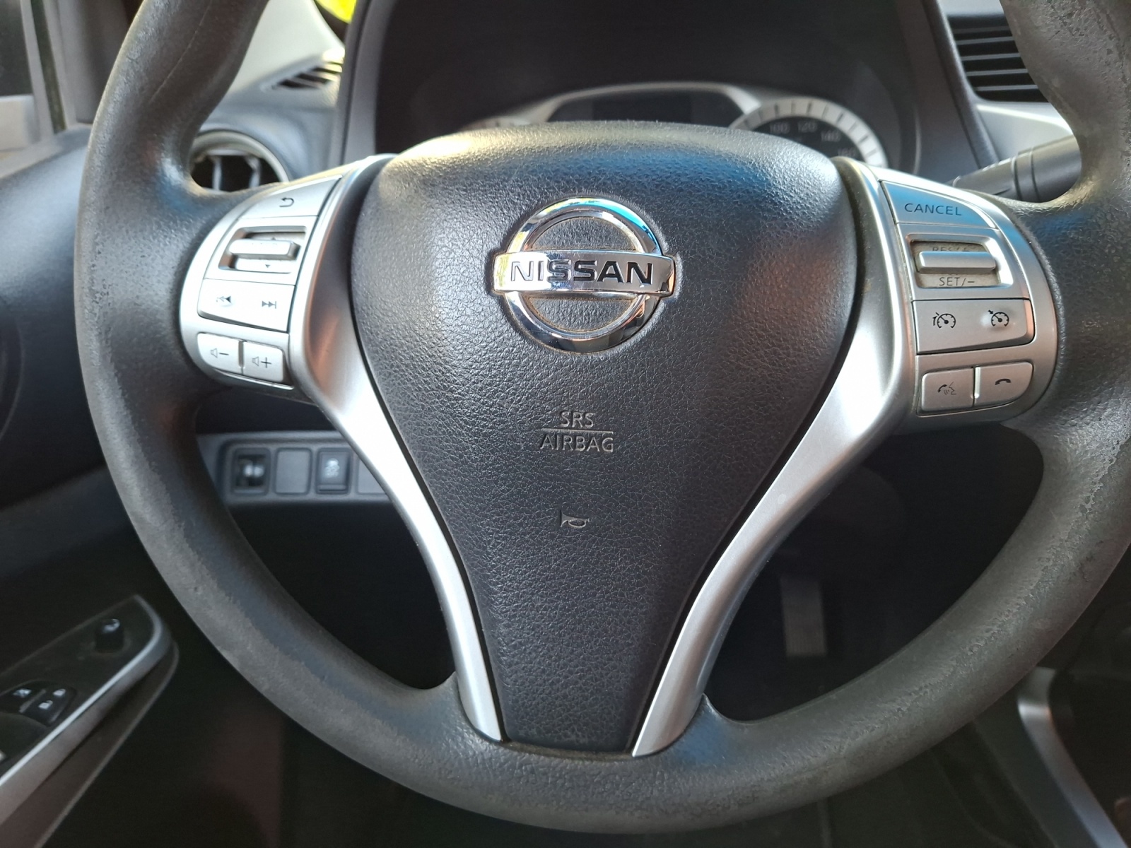 Nissan Np300 Navara 16