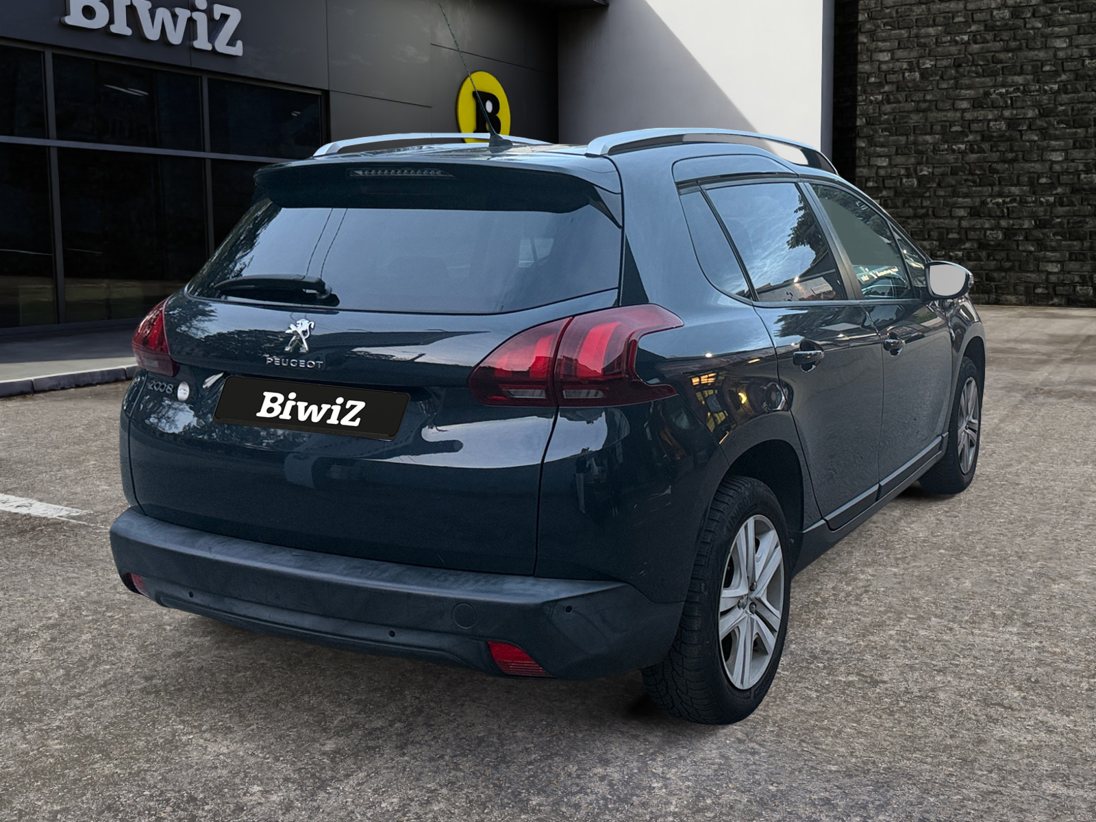 Peugeot 2008 4