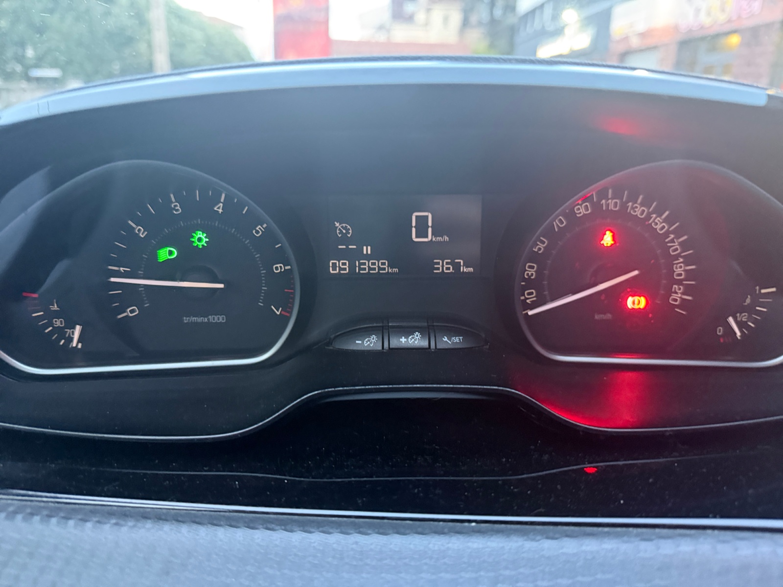 Peugeot 2008 16