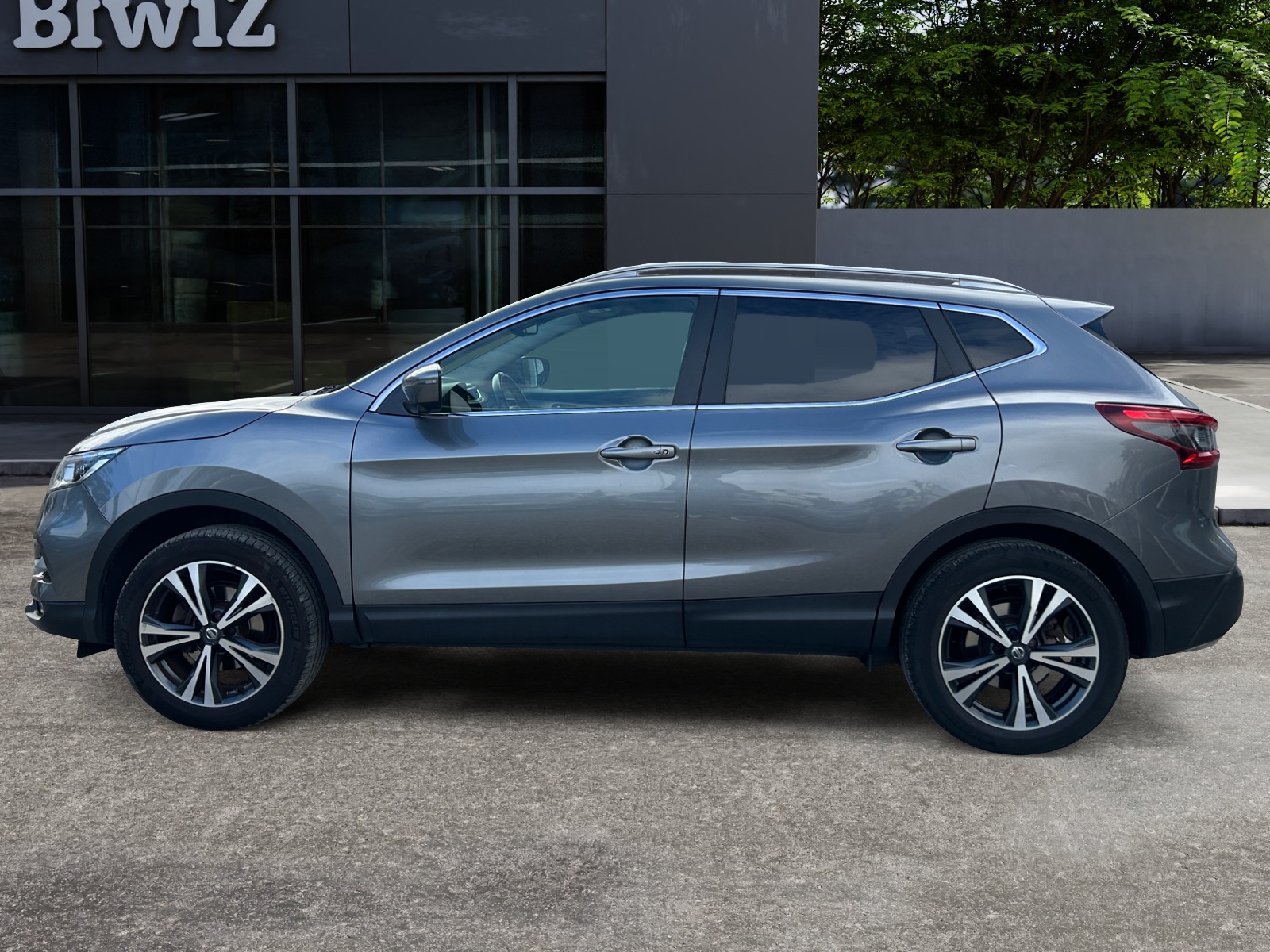 Nissan Qashqai 1