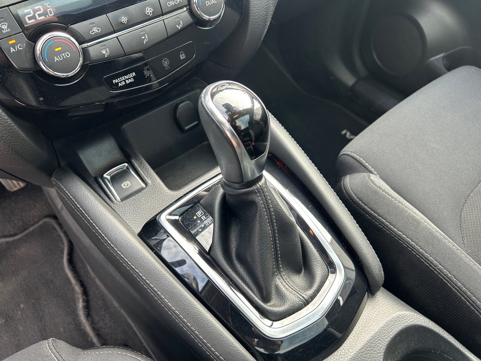 Nissan Qashqai 24