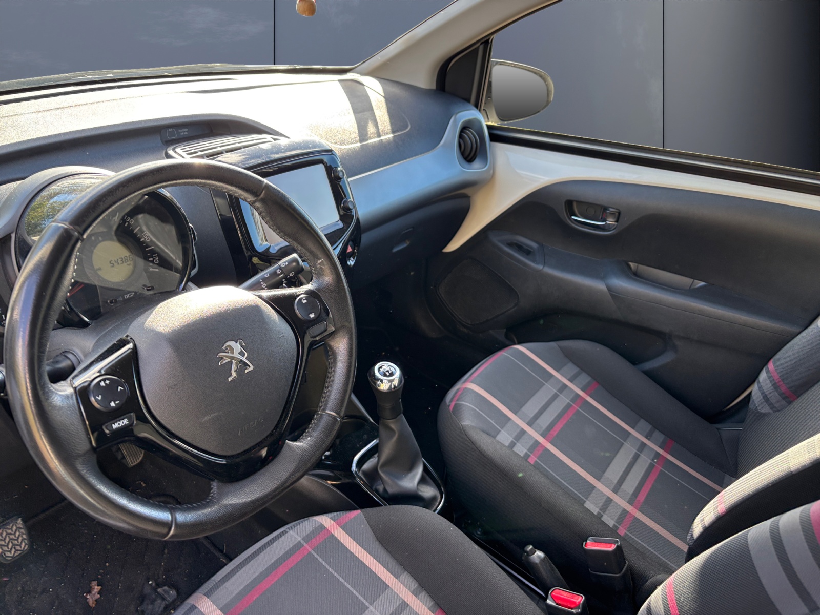 Peugeot 108 8