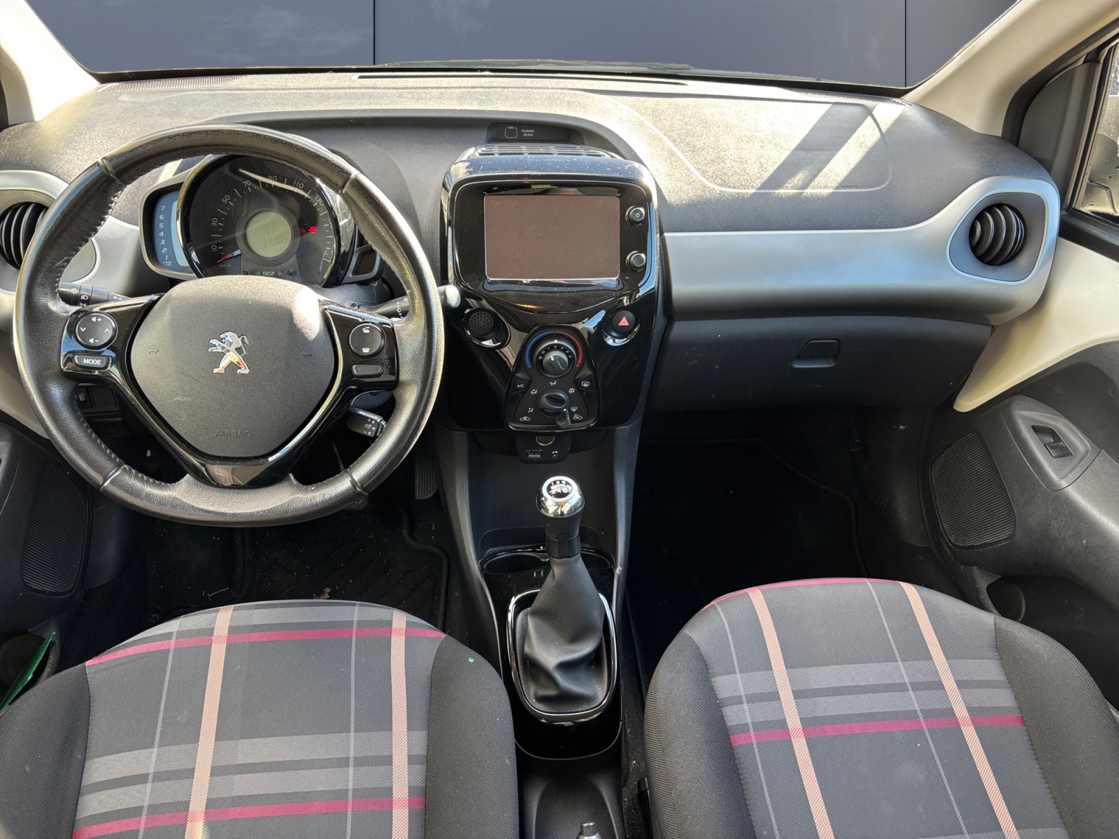 Peugeot 108 14