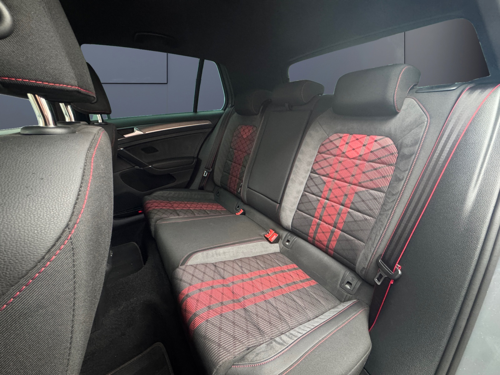 Volkswagen Golf 10