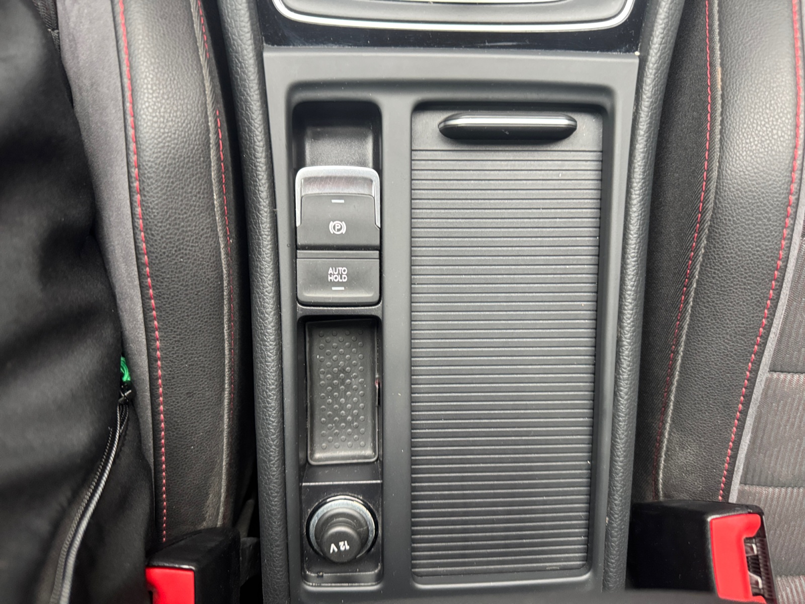 Volkswagen Golf 23