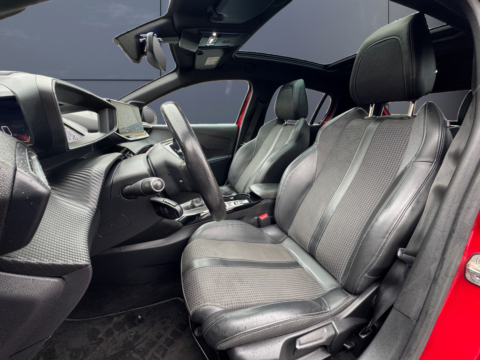 Peugeot 208 9