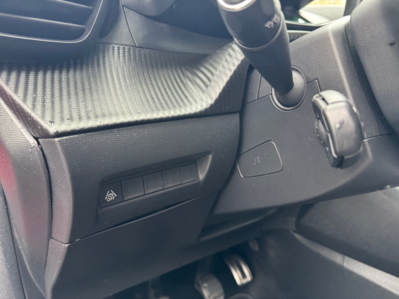 Peugeot 208 19