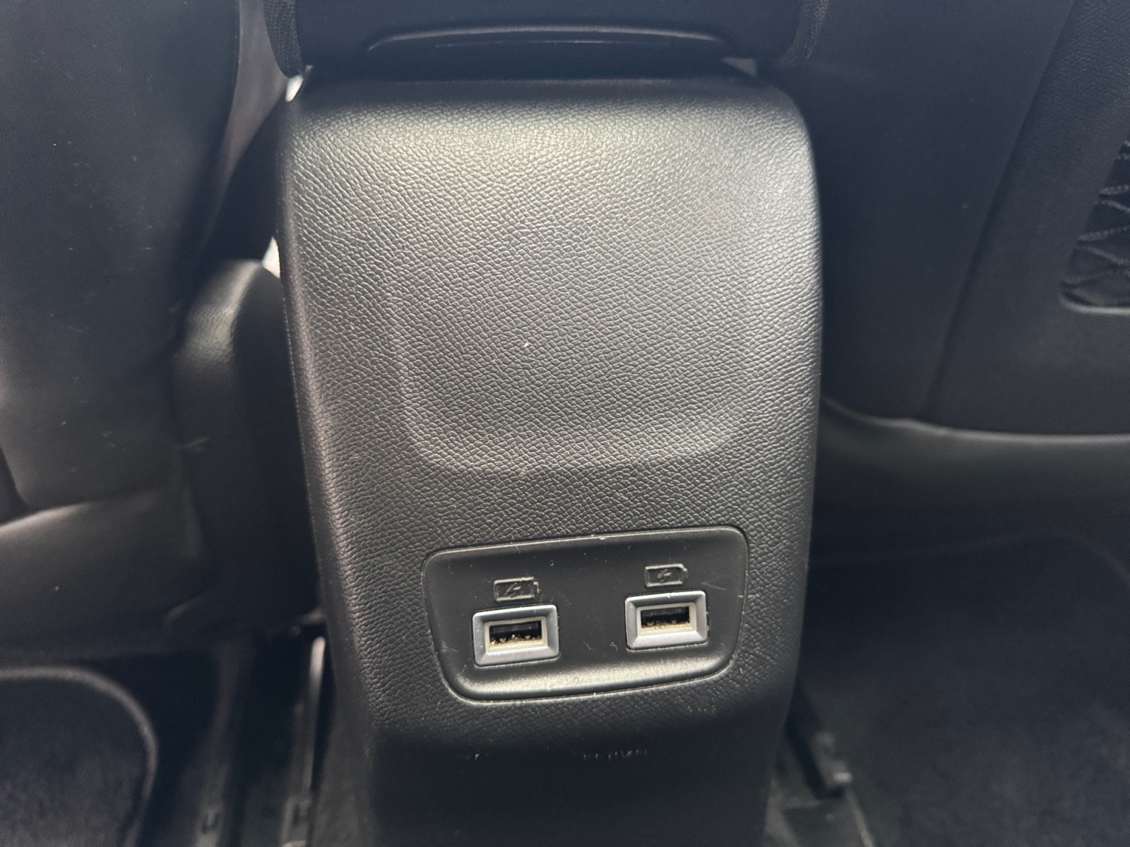 Peugeot 208 32