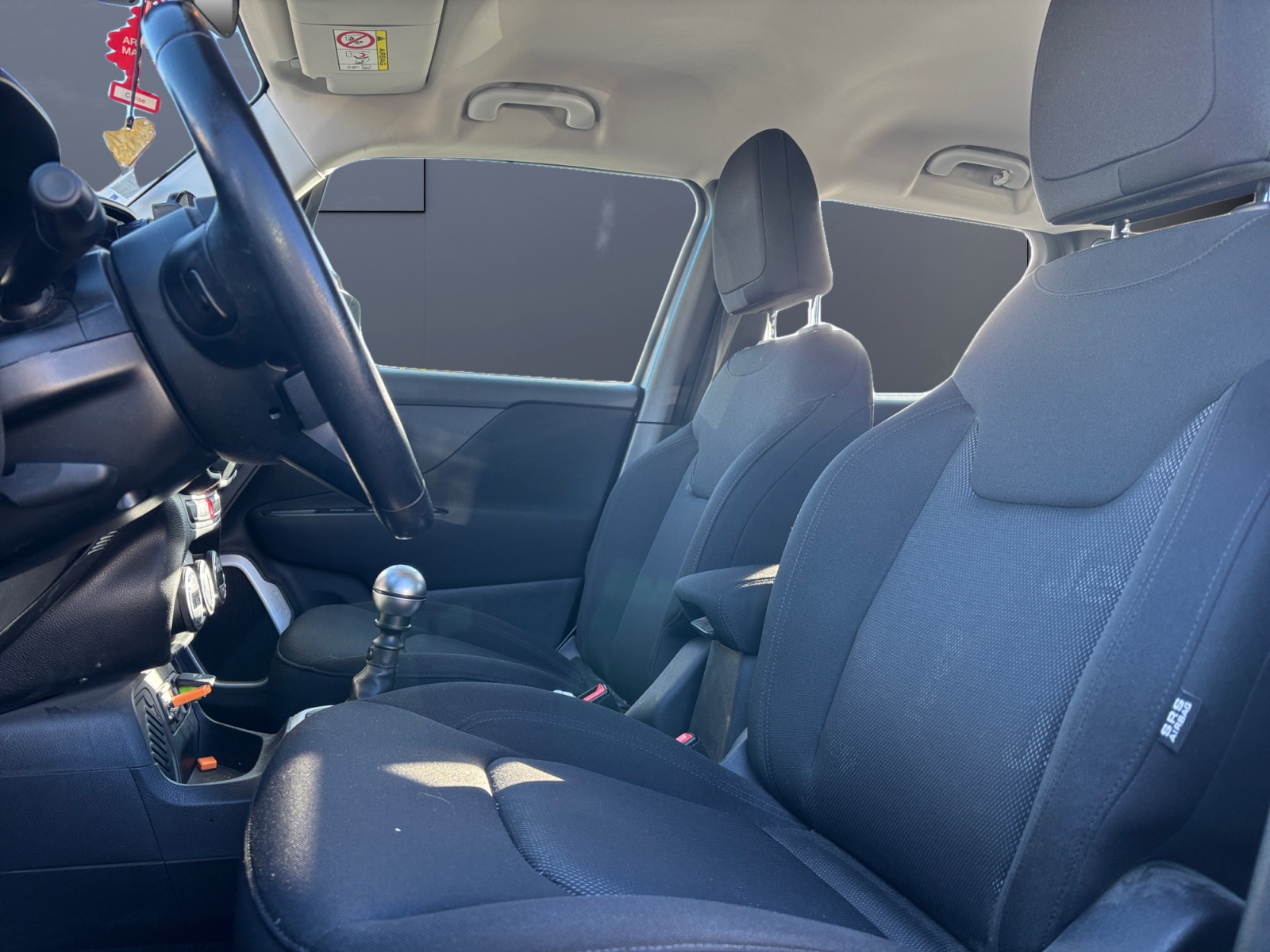 Jeep Renegade 9