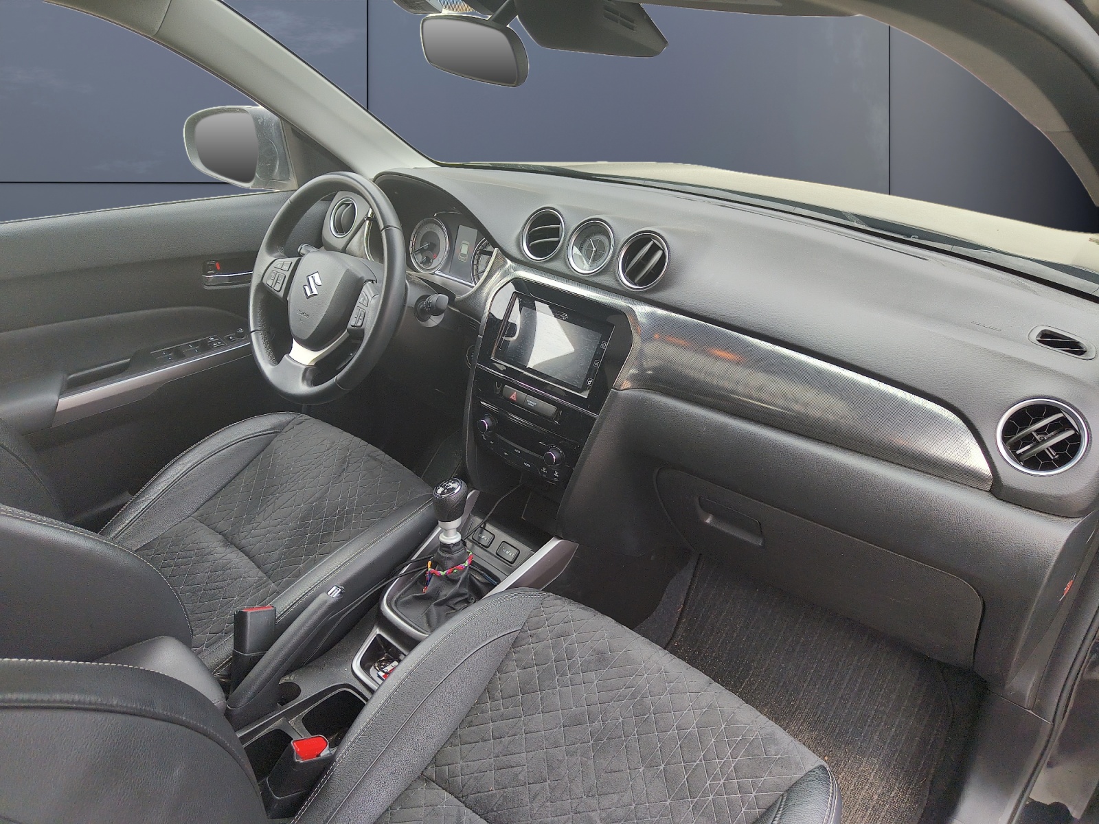 Suzuki Vitara 12