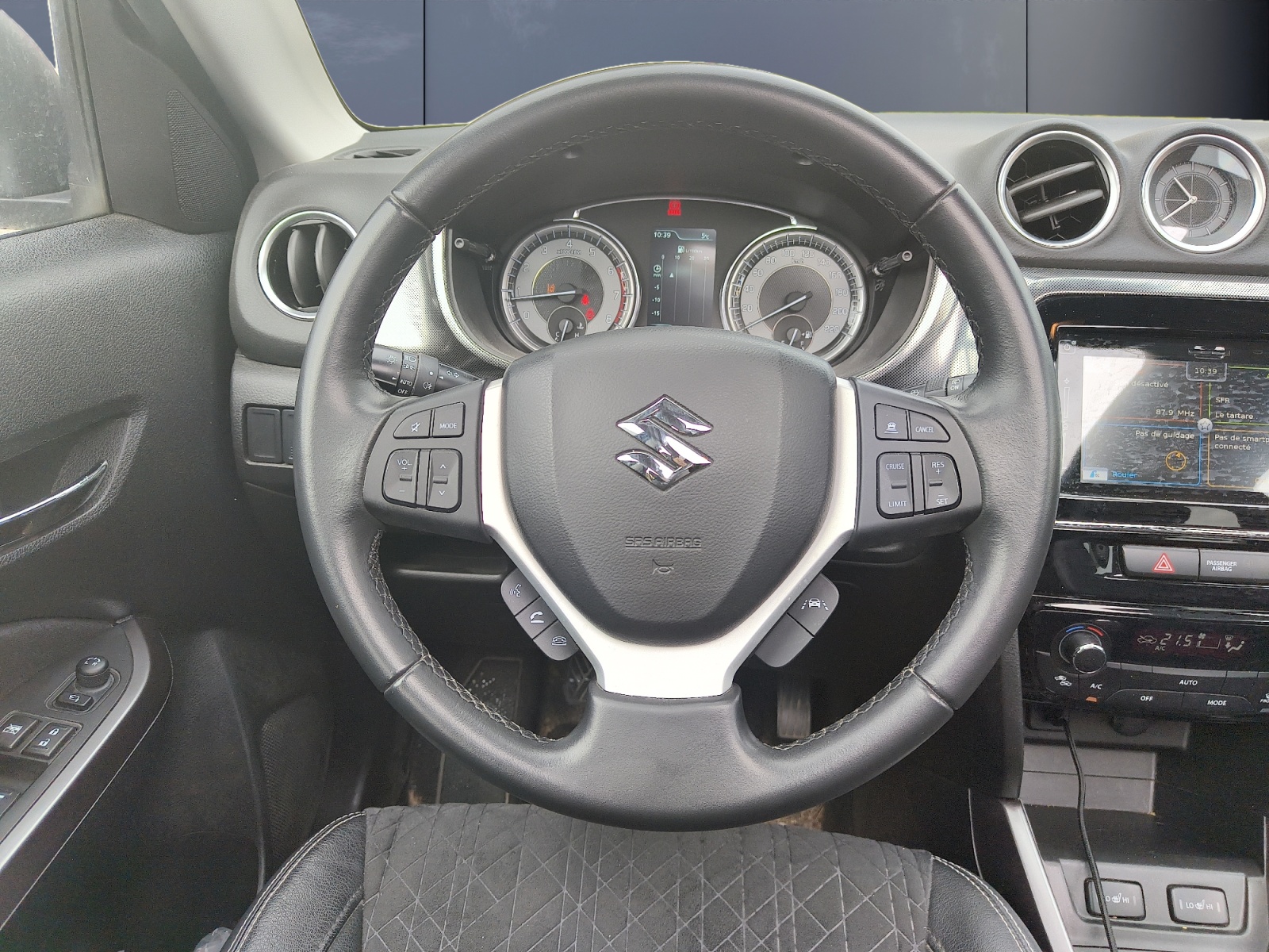 Suzuki Vitara 15