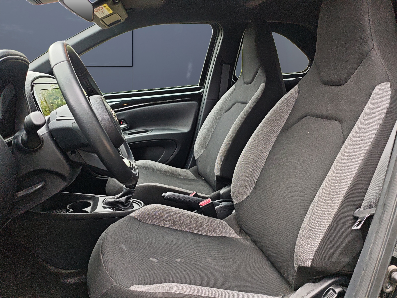 Toyota Aygo X 9