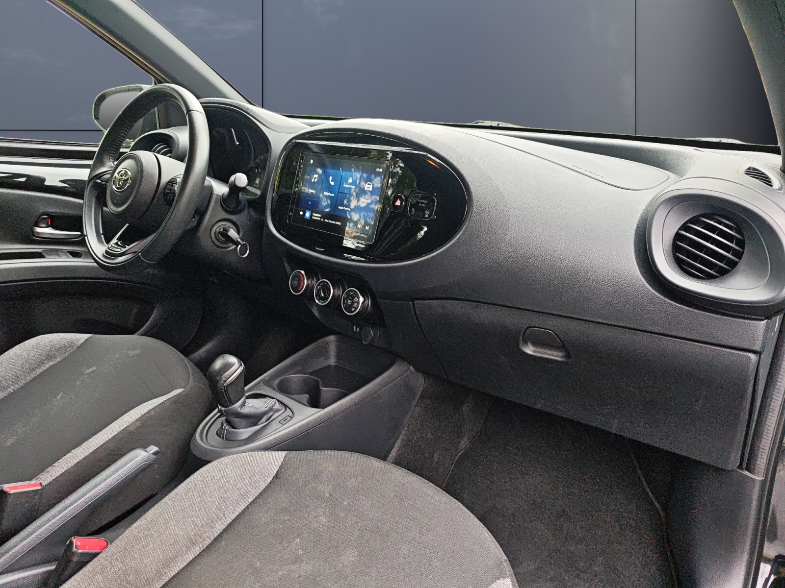 Toyota Aygo X 12