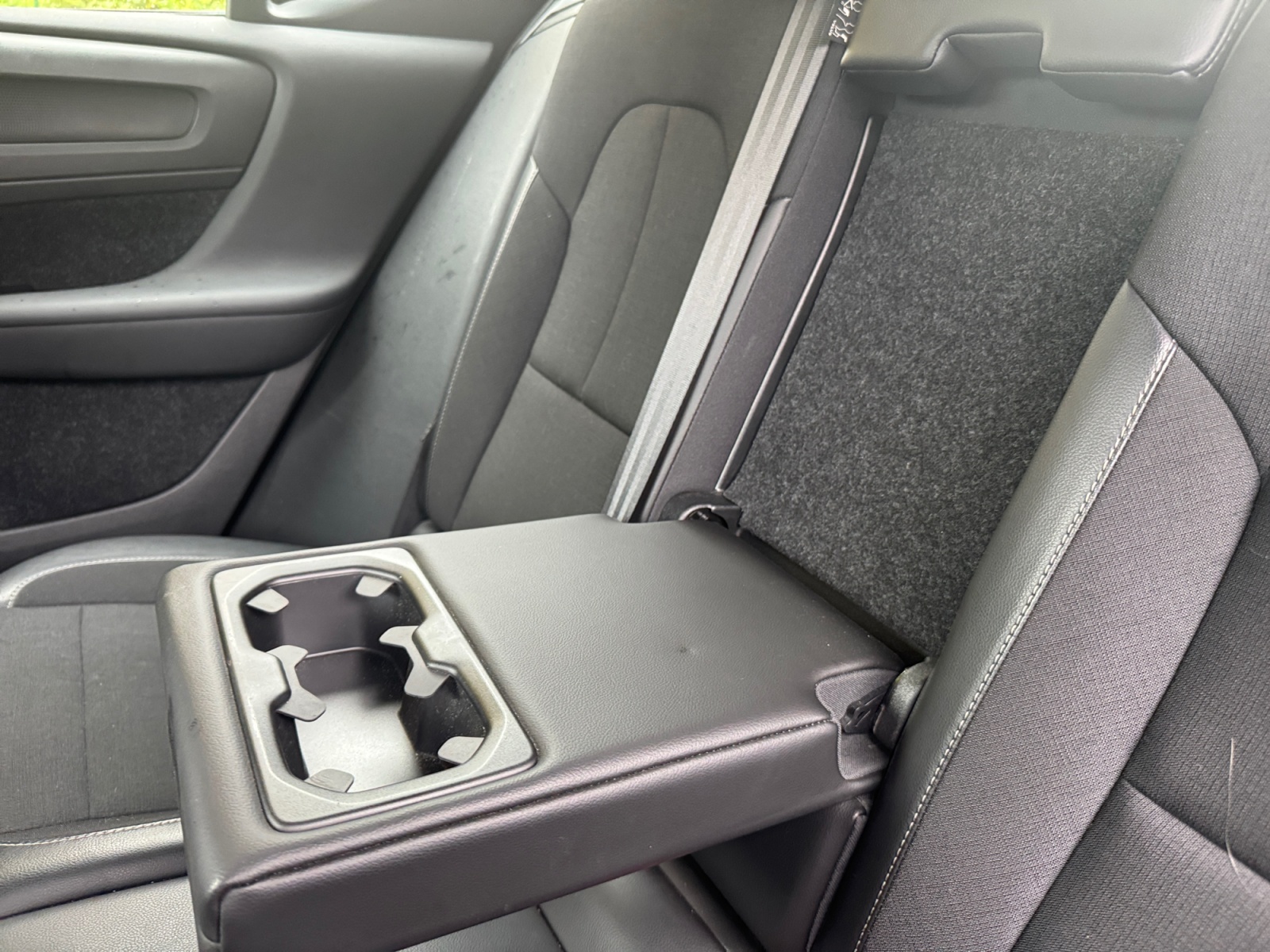 Volvo Xc40 29