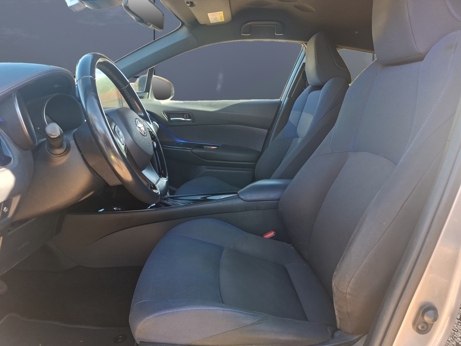 Toyota C-Hr 9