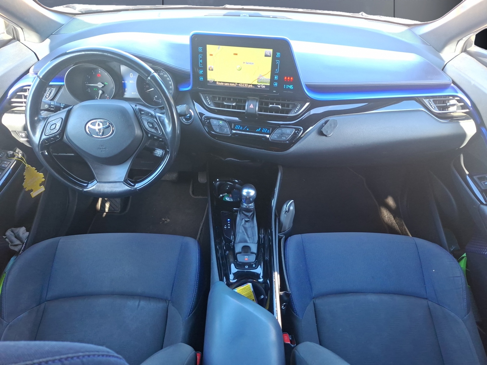Toyota C-Hr 14