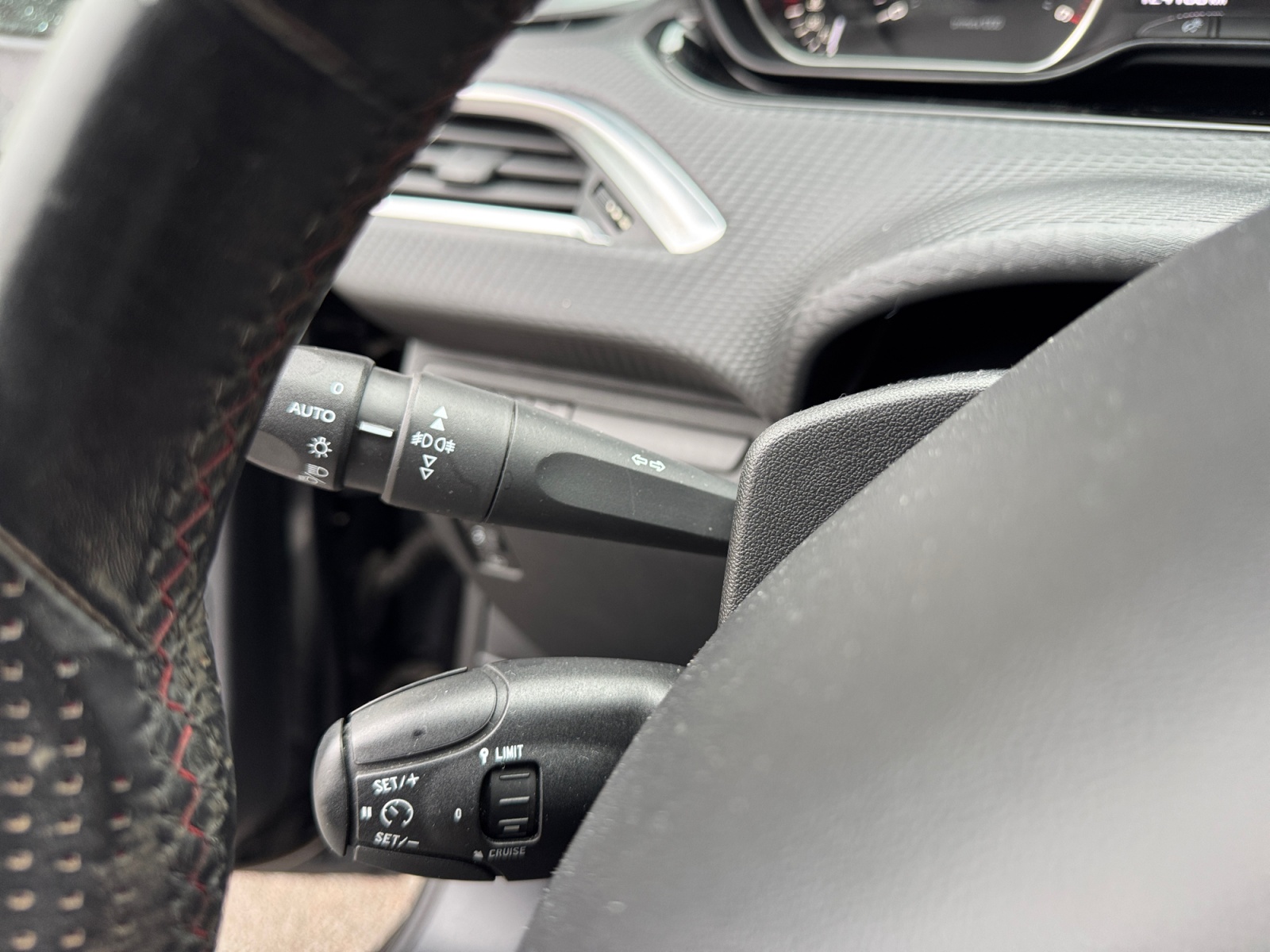 Peugeot 208 20