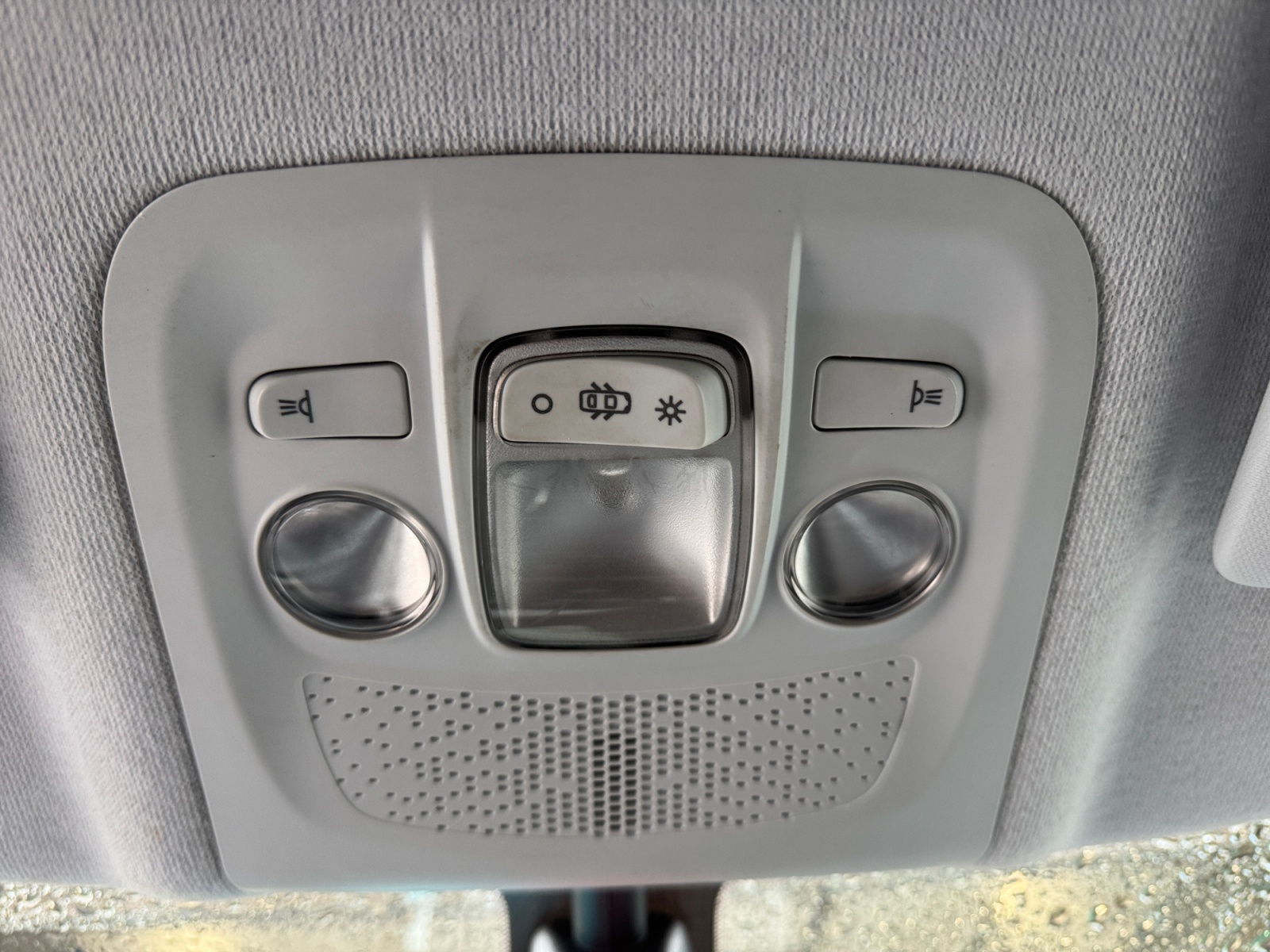 Peugeot 208 29