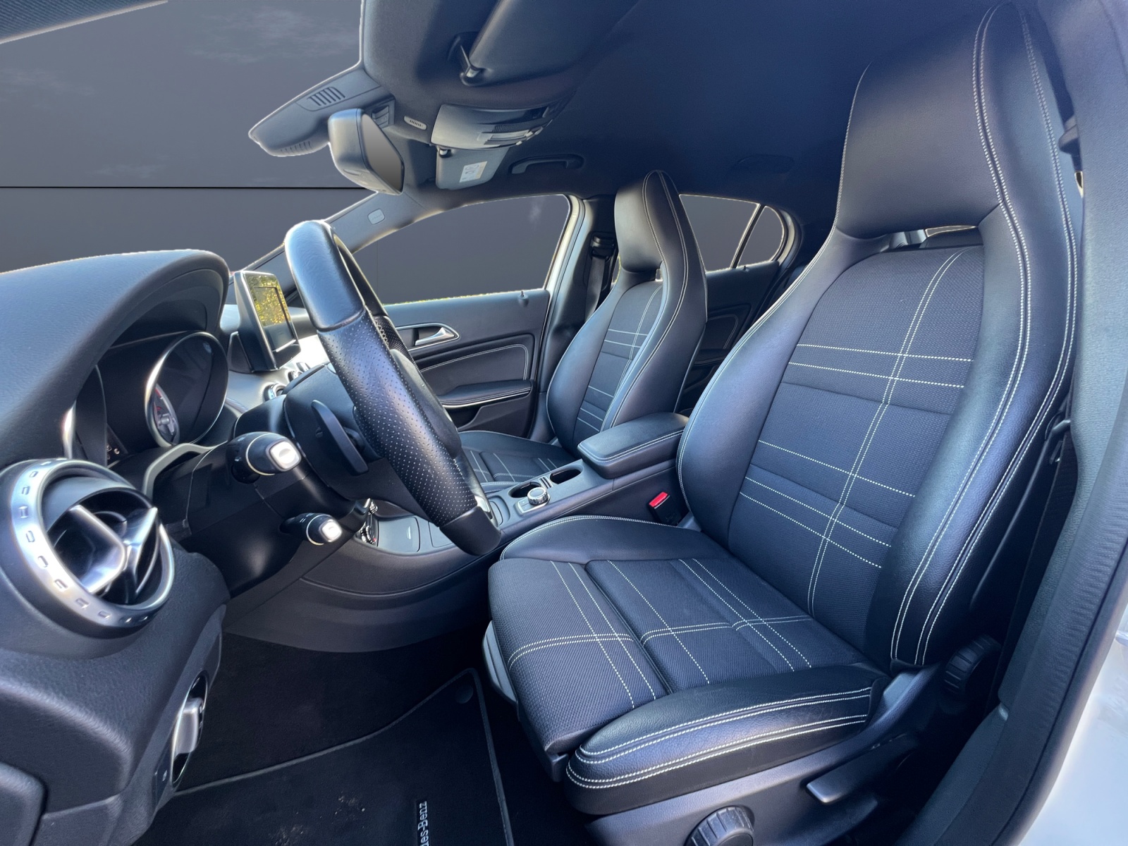 Mercedes-Benz Gla 9