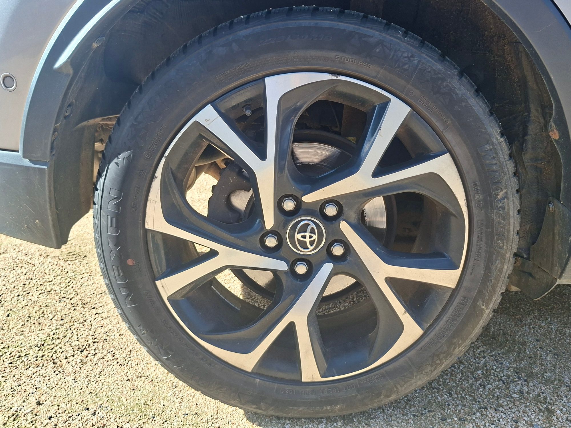Toyota C-Hr 46