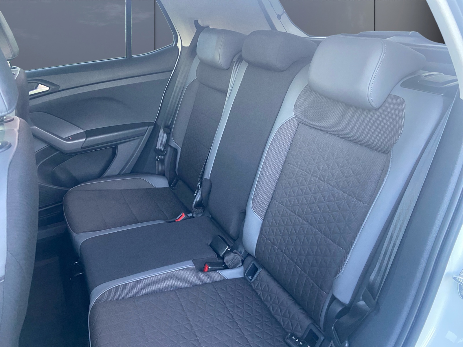 Volkswagen T-Cross 10