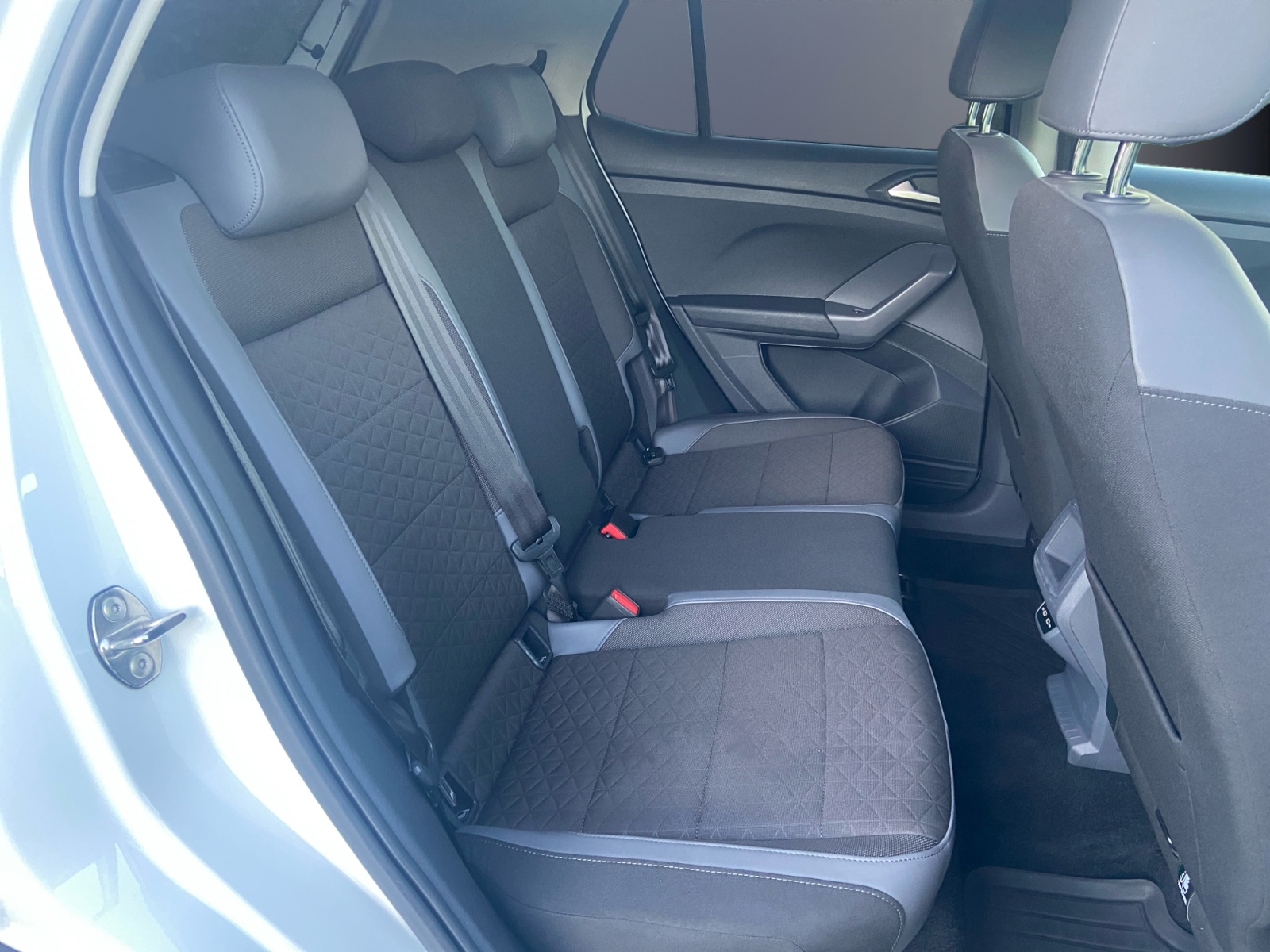 Volkswagen T-Cross 11