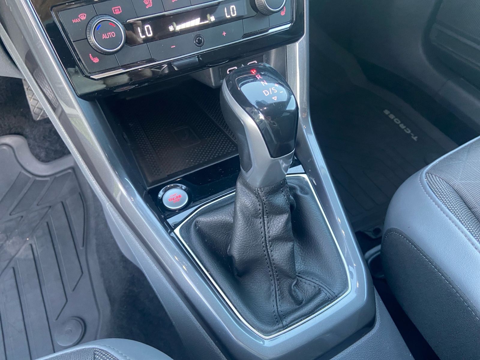 Volkswagen T-Cross 21