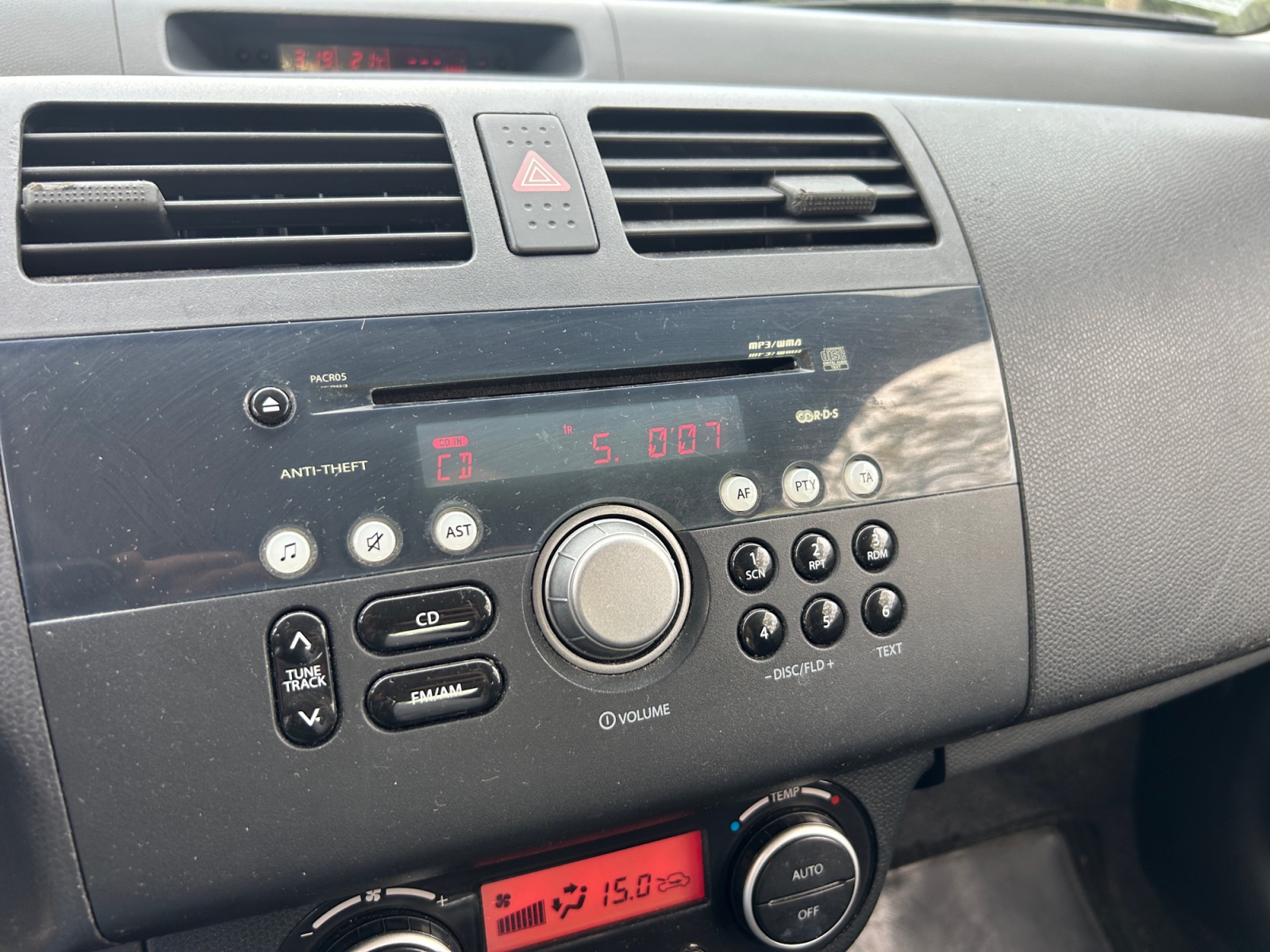 Suzuki Swift 22