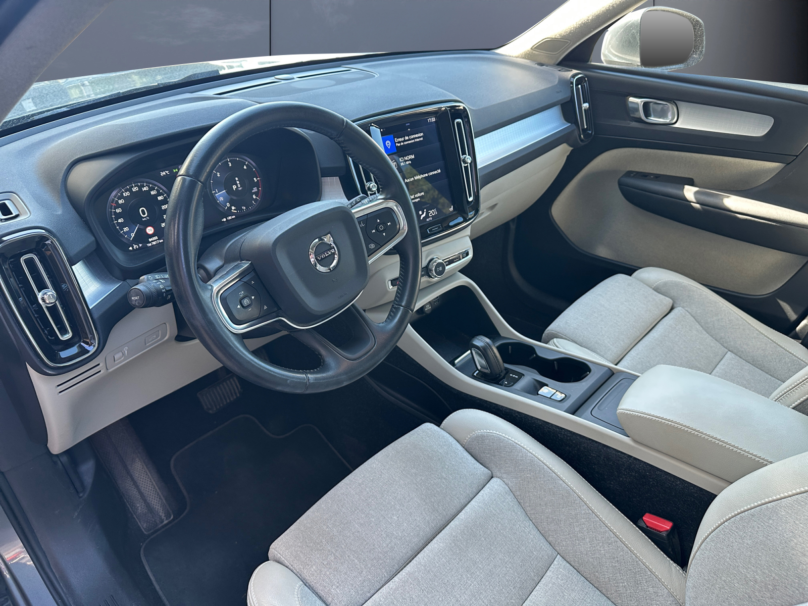 Volvo Xc40 8