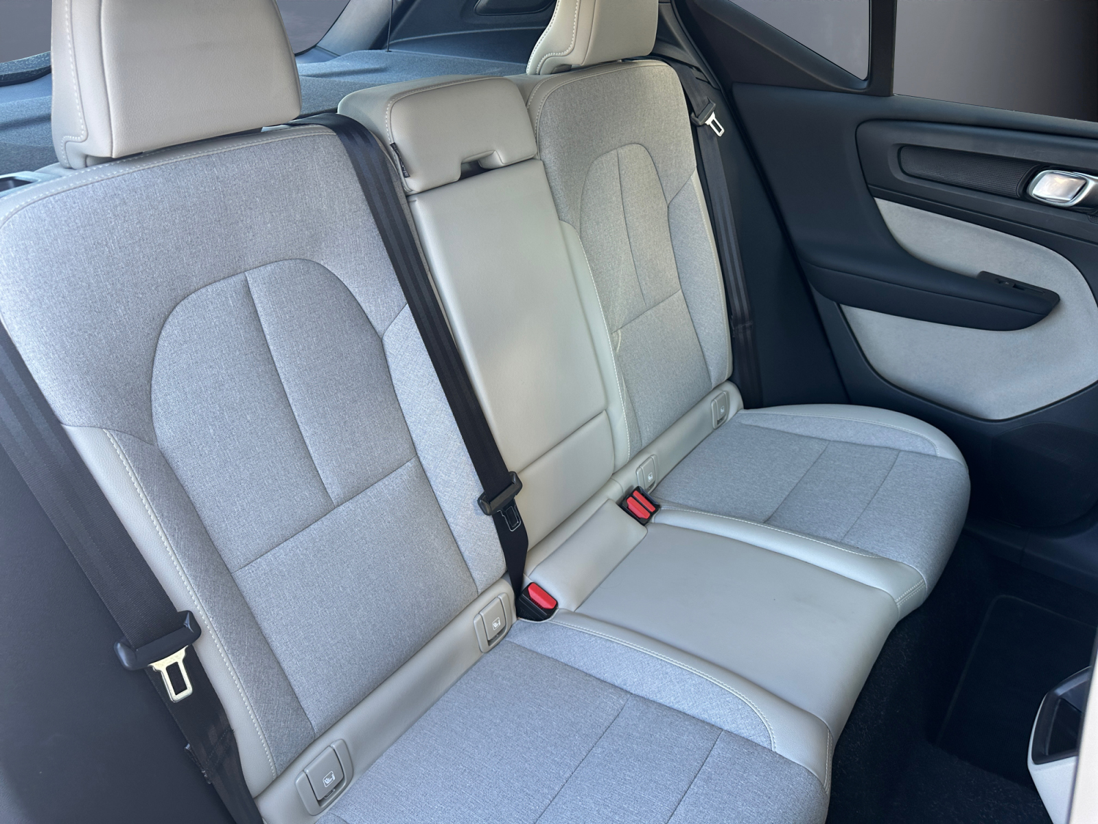 Volvo Xc40 11