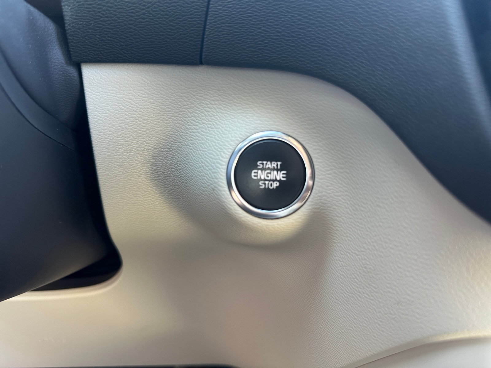 Volvo Xc40 24