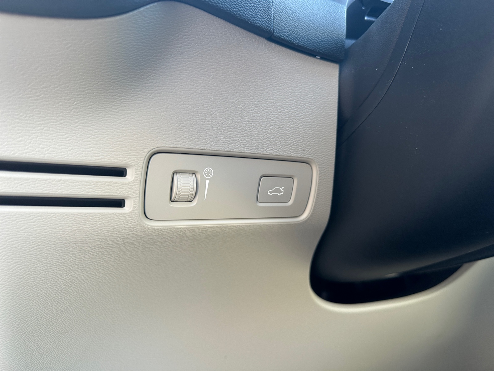 Volvo Xc40 25