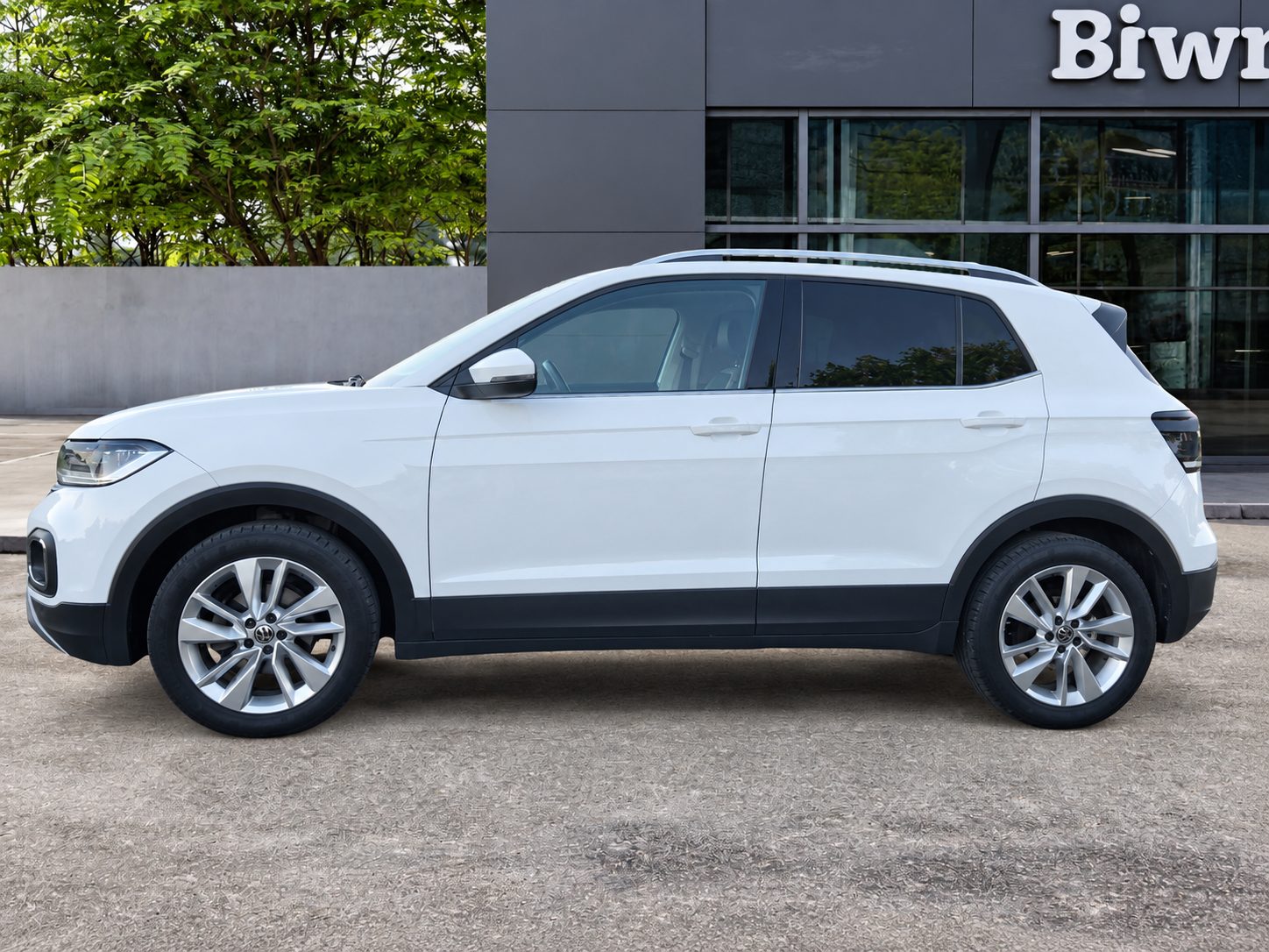 Volkswagen T-Cross 1