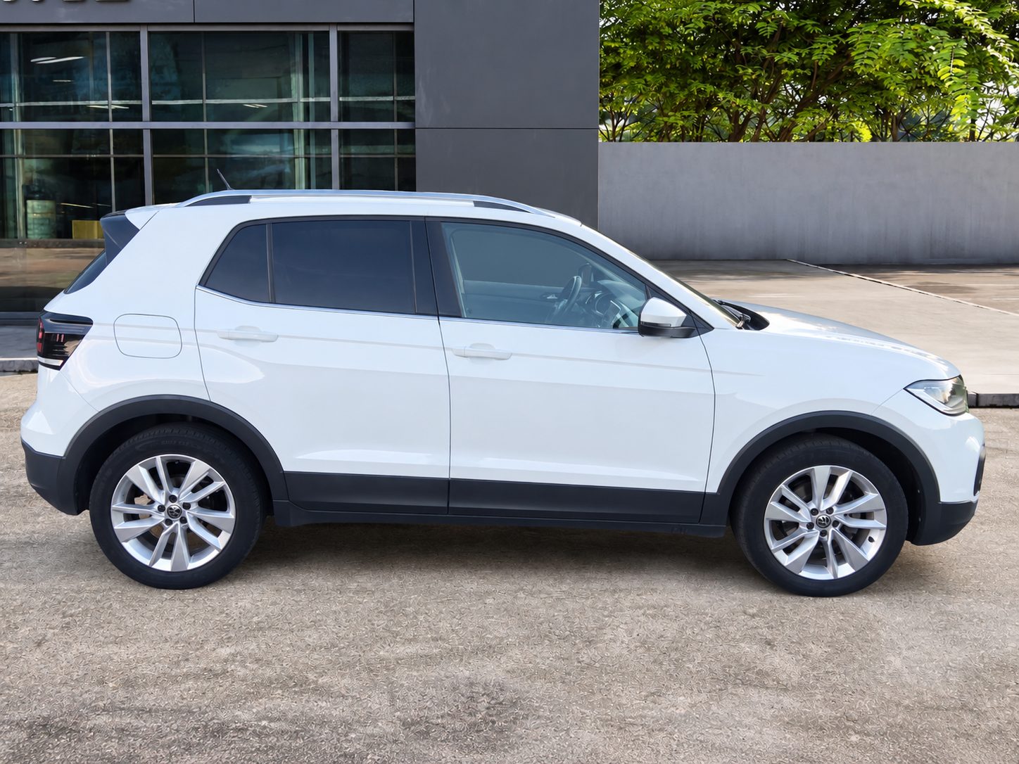 Volkswagen T-Cross 5