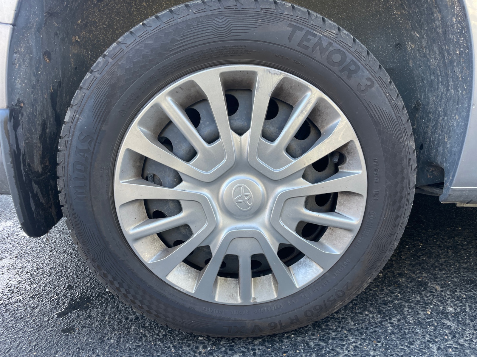 Toyota Pro Ace City Verso 10