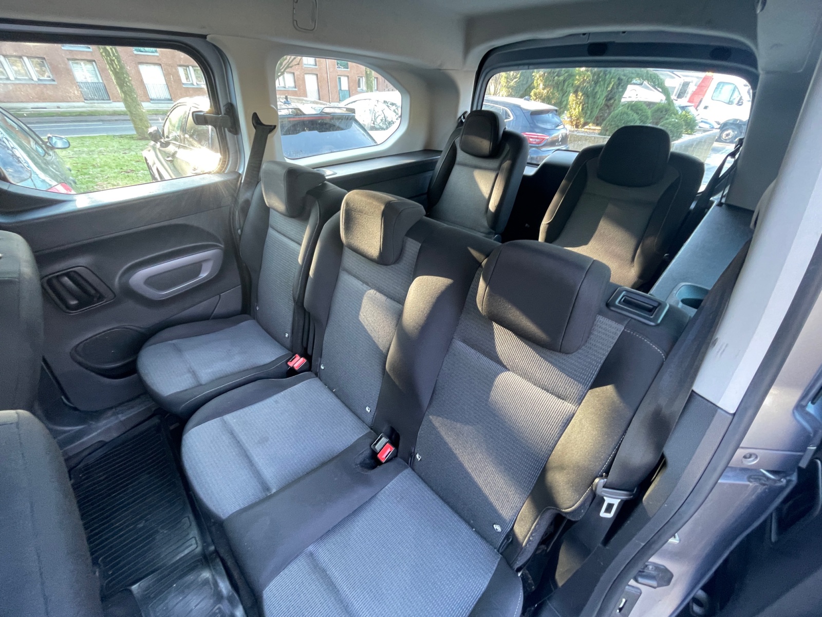 Toyota Pro Ace City Verso 13