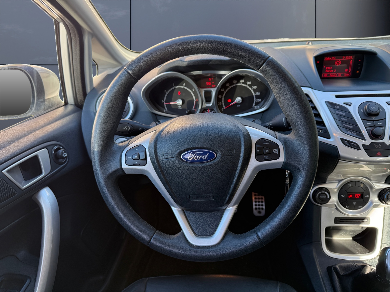 Ford Fiesta 15