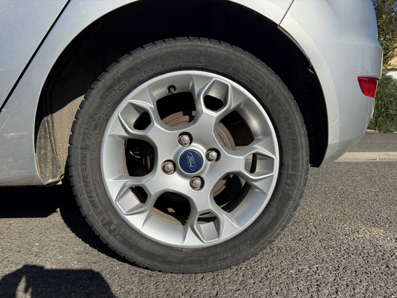 Ford Fiesta 16