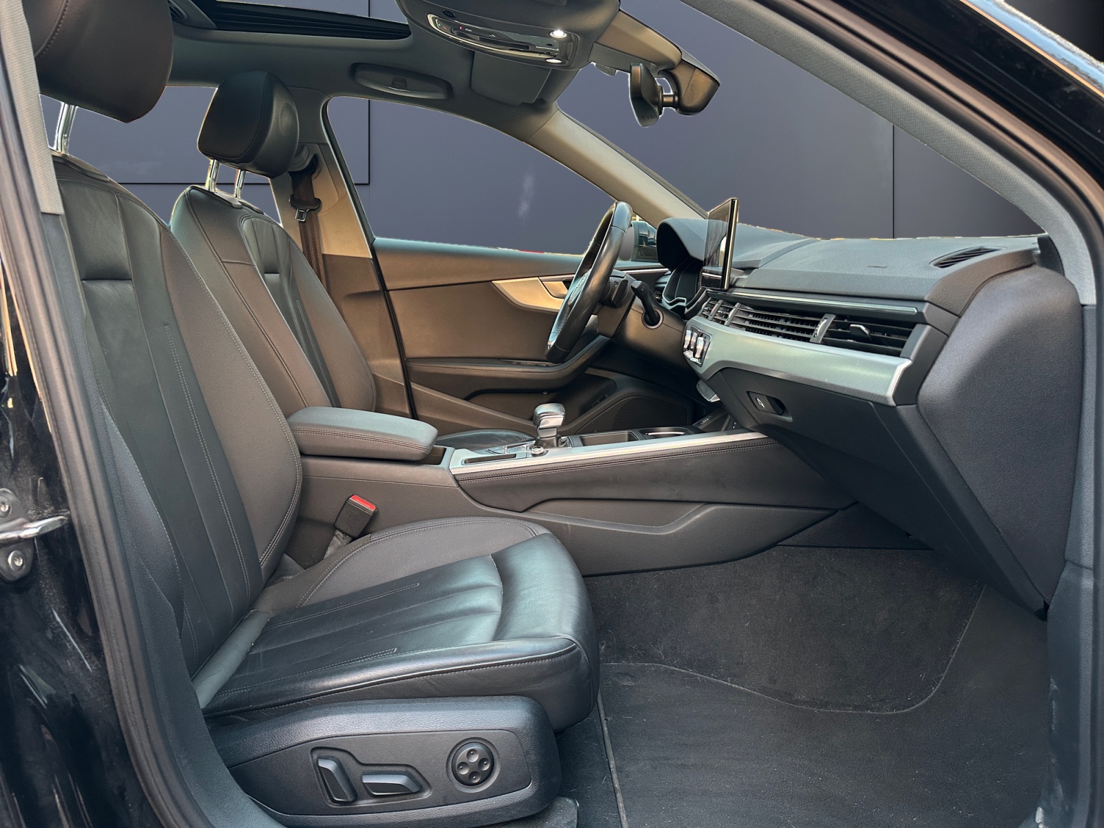 Audi A4 13