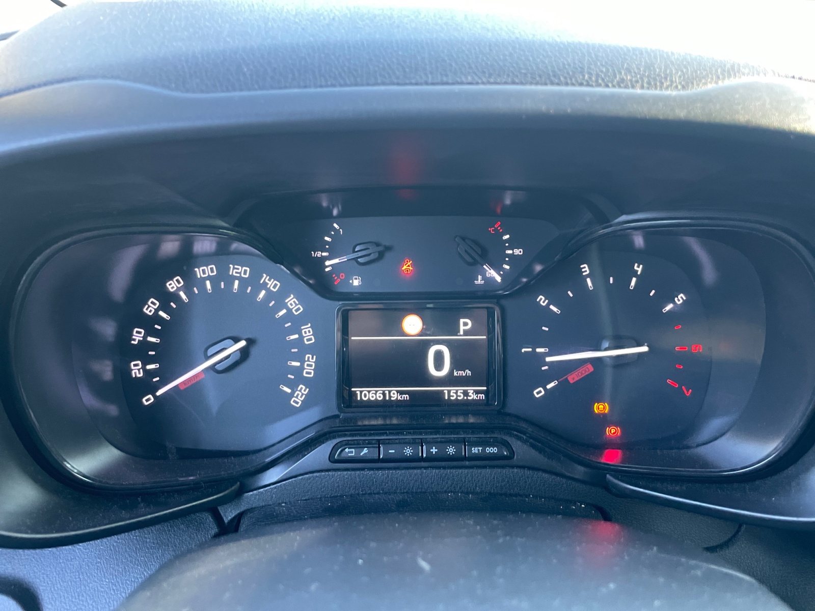 Toyota Pro Ace City Verso 16