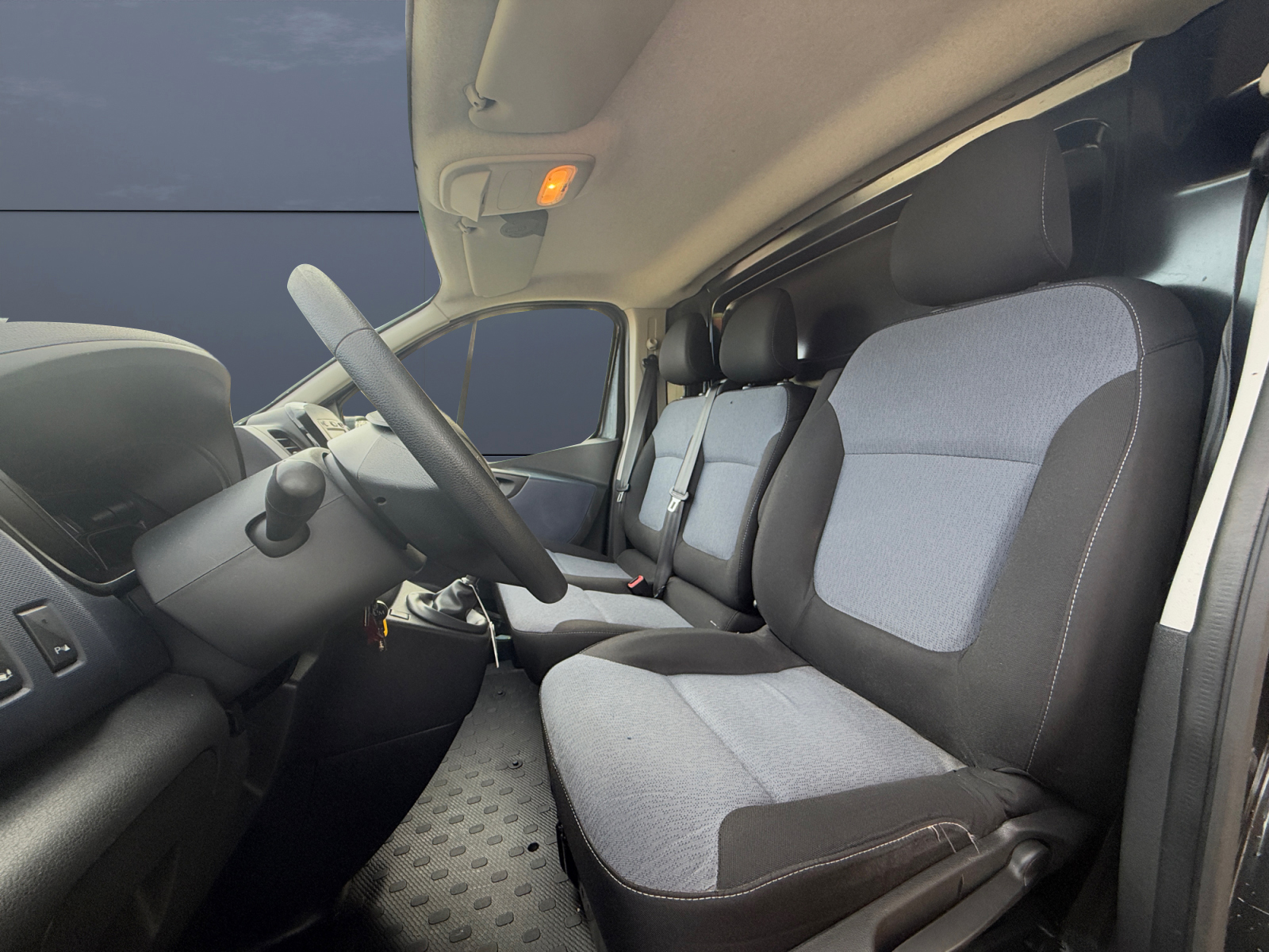 Opel Vivaro Vu 9