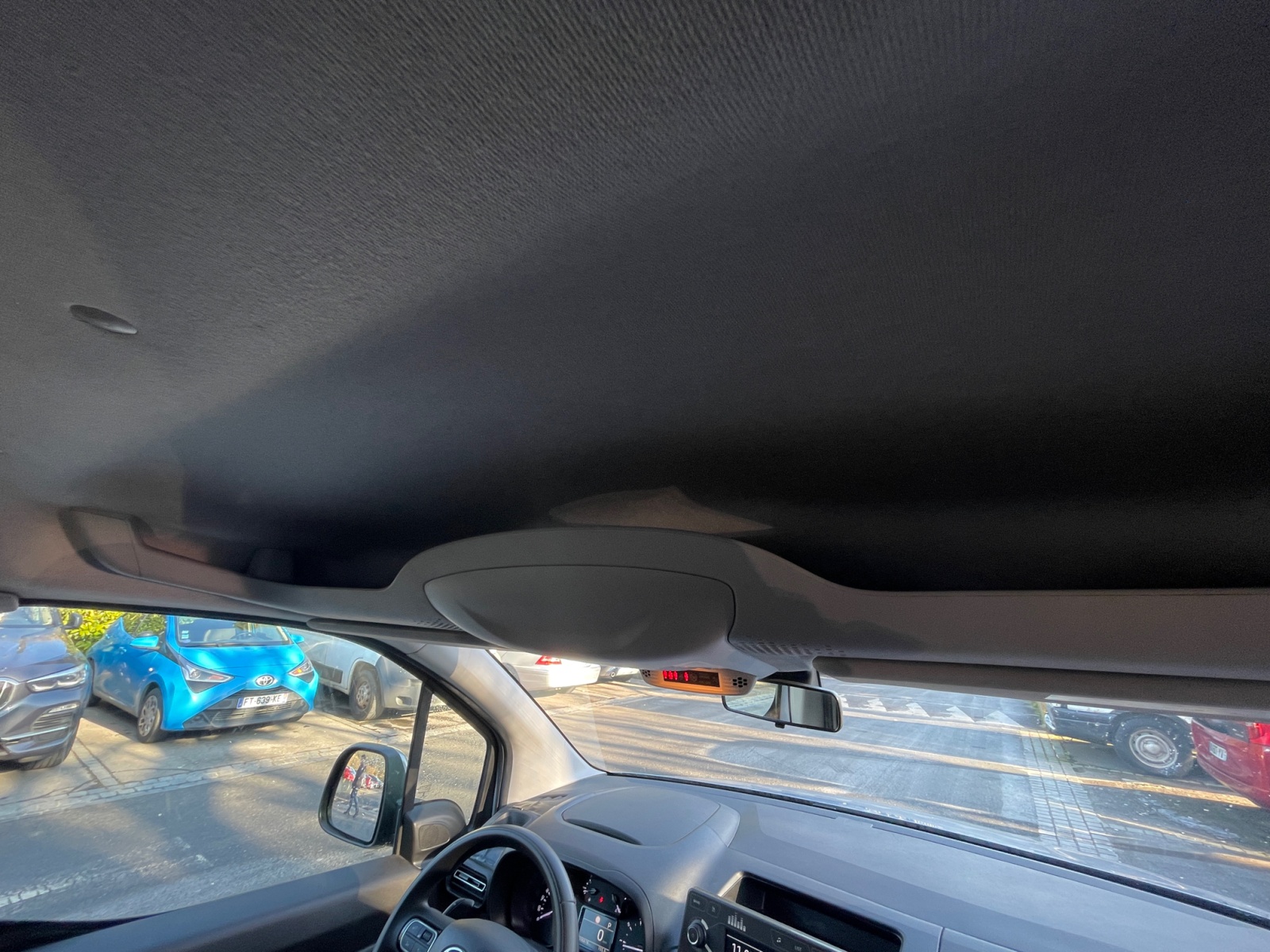 Toyota Pro Ace City Verso 24