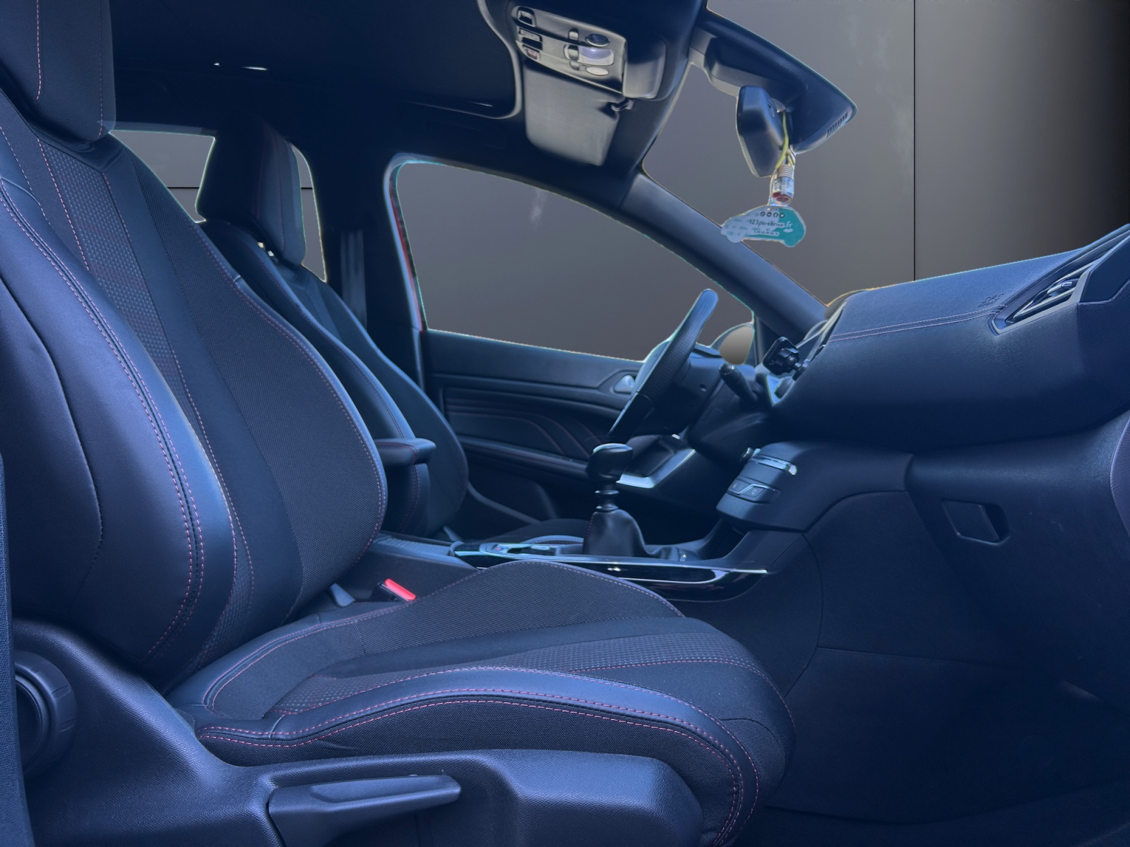 Peugeot 308 13
