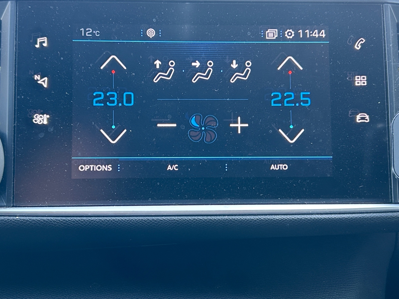 Peugeot 308 23