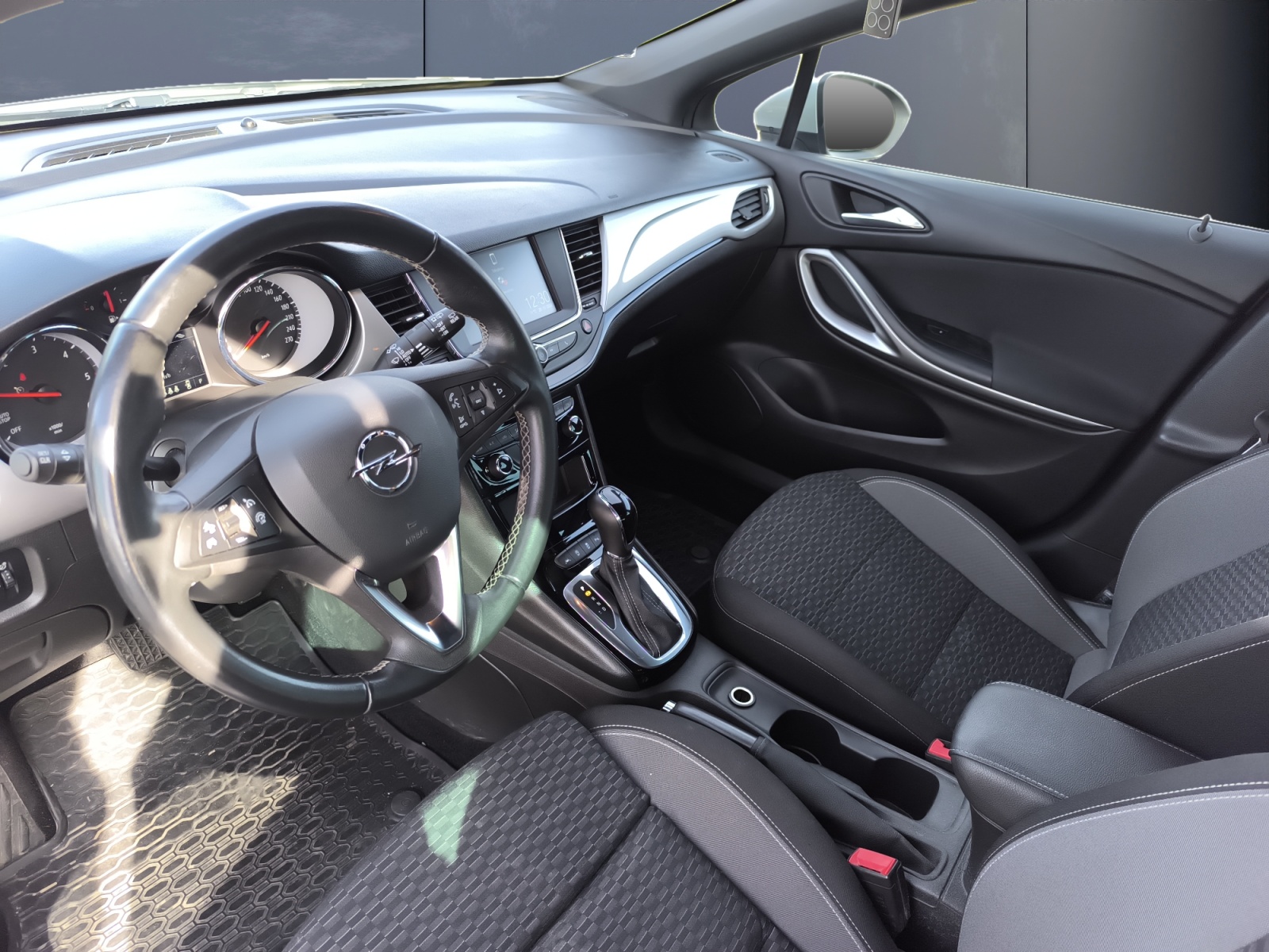 Opel Astra 8