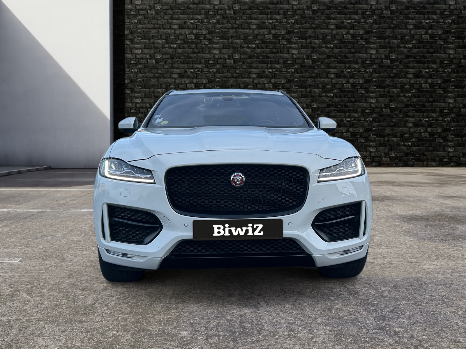 Jaguar F-Pace 7