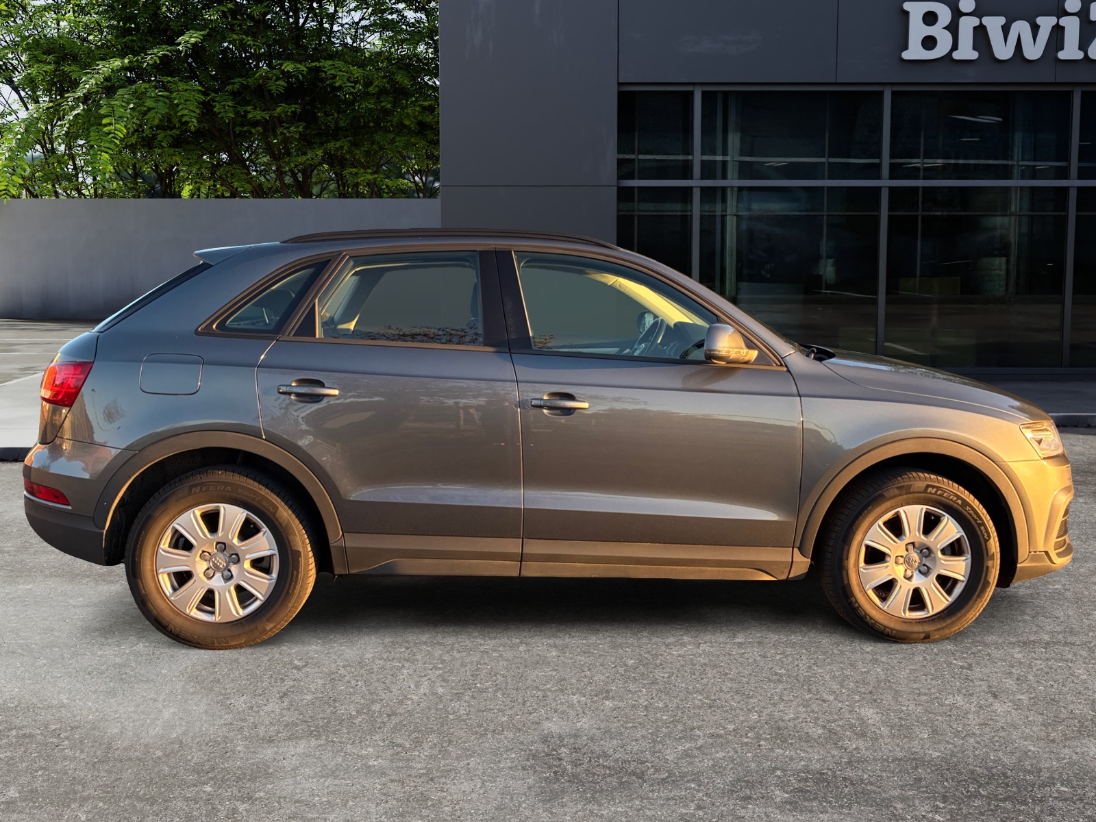 Audi Q3 5