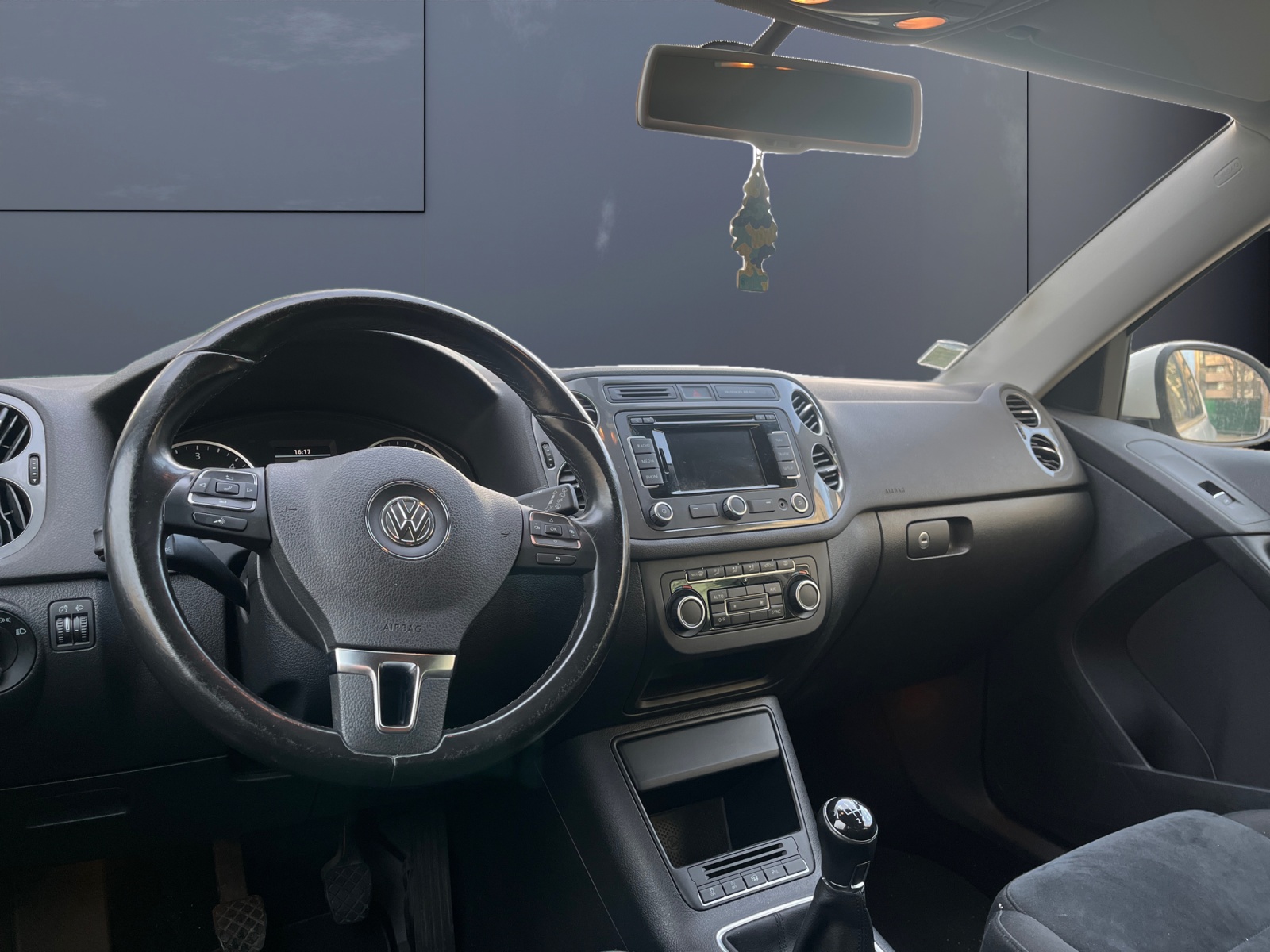 Volkswagen Tiguan 12