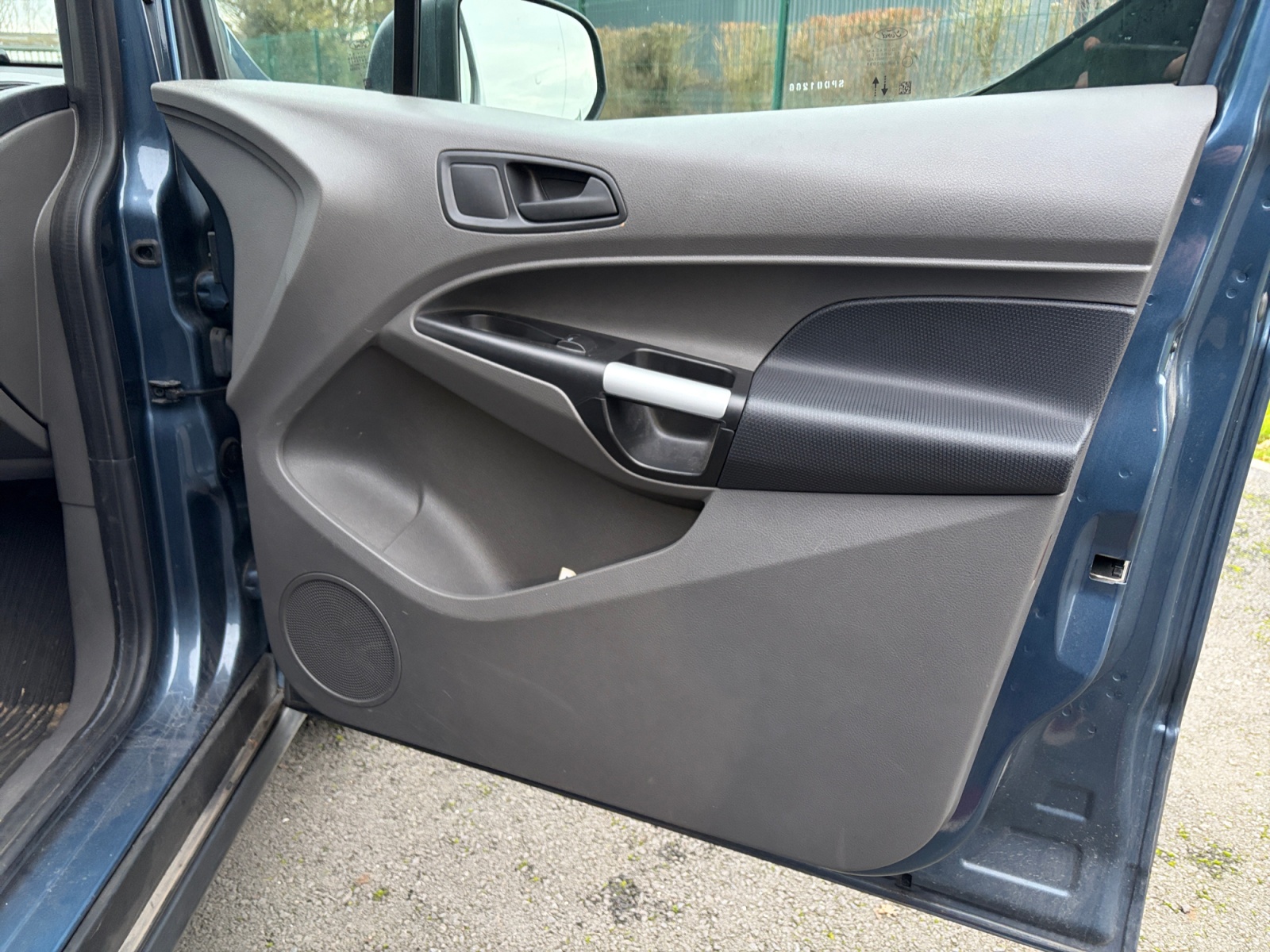 Ford Transit Connect 18